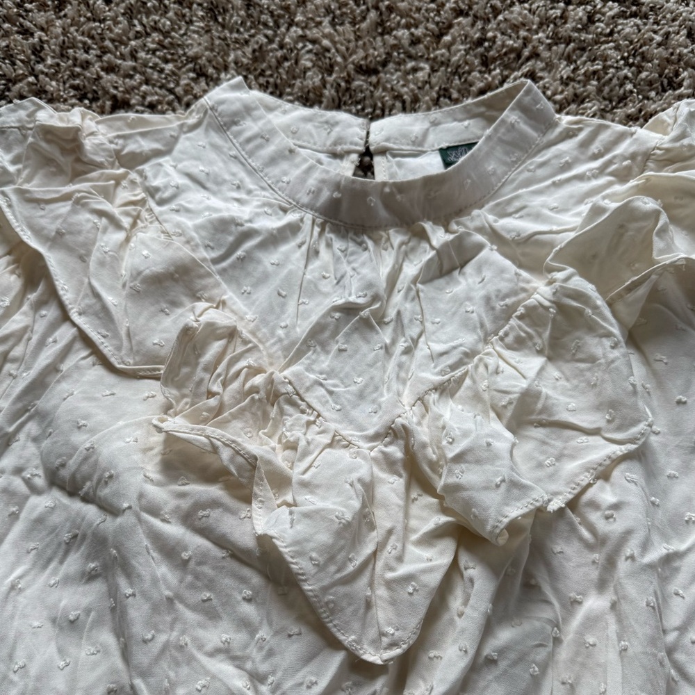 WILD FABLE RUFFLE NECK TOP - Picture 2 of 4